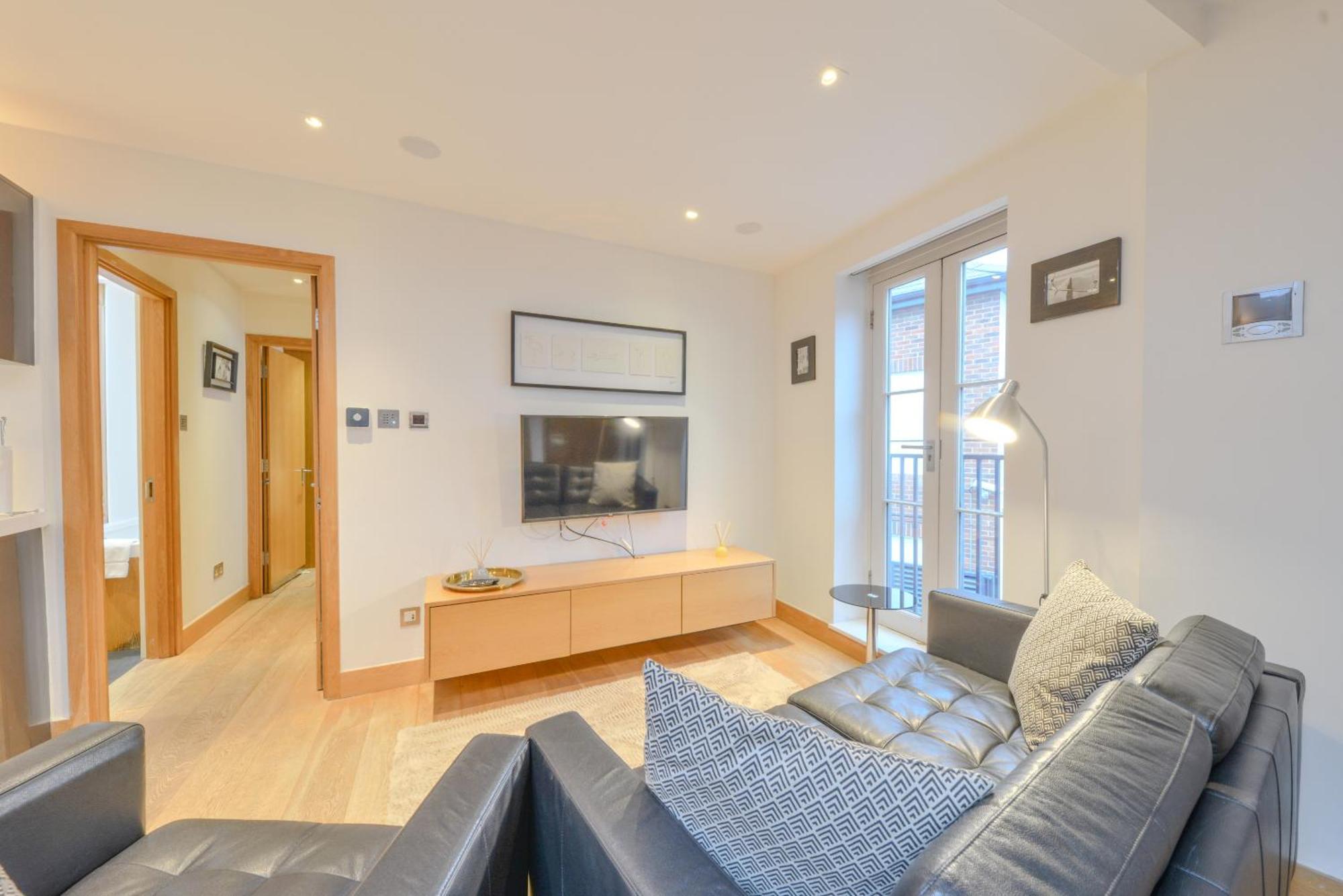 Central Two Bedroom Apartments St Albans By Central Stays Short Lets & Serviced Accommodation With Free Parking Habitación foto